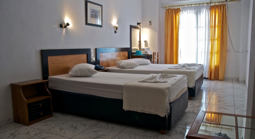 Studio 10 bedroom