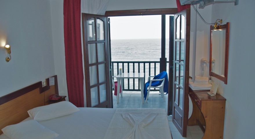 Studio 16 bedroom