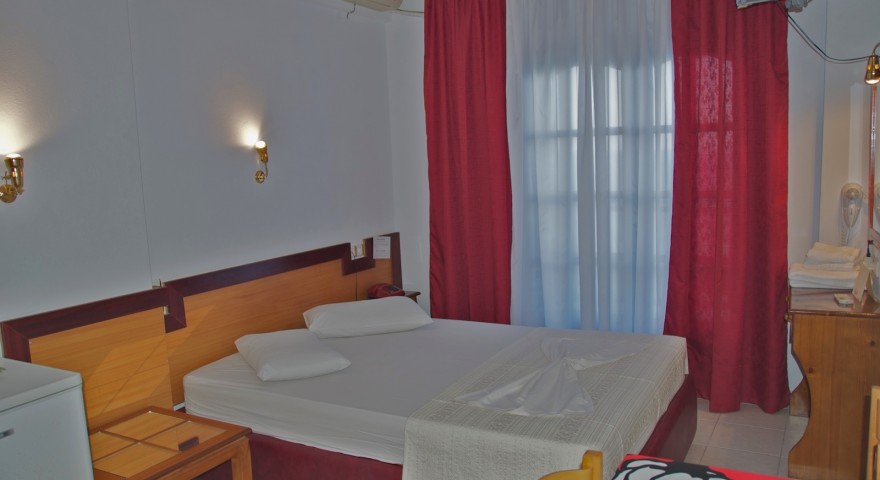 Studio 16 bedroom