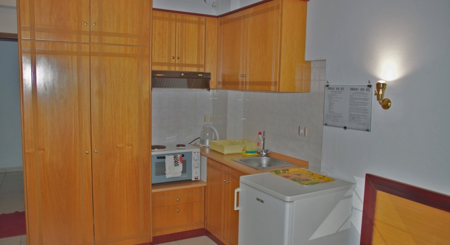 Studio 16 kitchen
